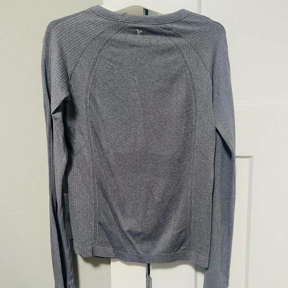 Old Navy Gray Fitted Shirt - Picture 2 of 3